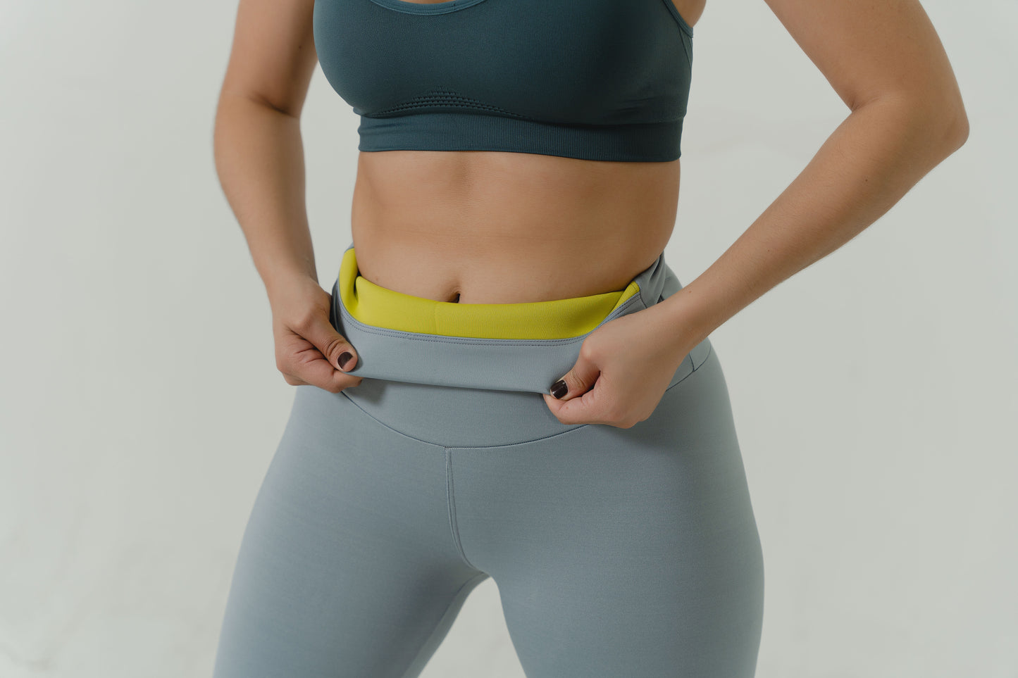 LEGGINS TERMOCINTURA EN NEOPRENO TIPO FAJA